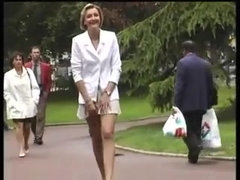 Blasen, Flashen, Französisch, Behaart, Im freien, Muschi, Retro, Flotter dreier