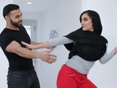 Большие сиськи, Брюнетки, Собачьи, Доминирование, Лизание, Милф, Кричащие, Молоденькие
