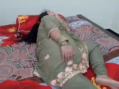 Desi stepmom home alone invites for rough sex creampie