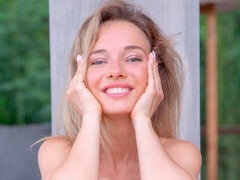 Erstaunlich, Blondine, Klaffend, Brille, Handjob, Im freien, Solo, Titten
