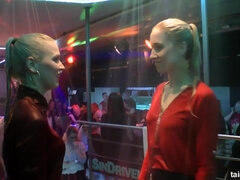 Lieveling, Gek, Dronken, Erotisch, Groep, Orgie, Feest, Openbaar