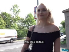 Amateur, Sucer une bite, Tchèque, Européenne, Faciale, De plein air, Public, Adolescente