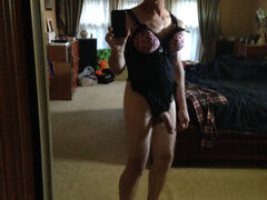 Grote lul, Travestiet, Ondergoed, Masturbatie, Openbaar, Alleen