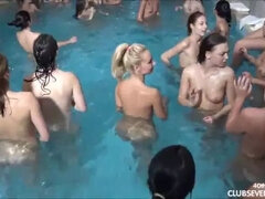 Groepseks, Hd, Lesbisch, Orgie, Feest, Biljart, Douche, Tiener
