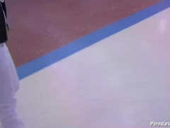 Blonde, Habillées, Femelle, Jeans, Nue, Pov, Satin, Suçant