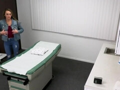 Blasen, Arzt, Lecken, Büro, Muschi, Dürr, Jungendliche (18+), Flotter dreier