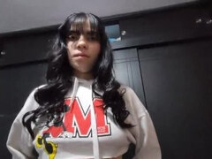 Amateur, Gros seins, En levrette, Humiliation, Massage, Seins naturels, Secrétaire, Soeurs