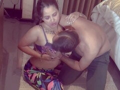Married Indian wife gets fucked by Dewar and filled her mouth in full Hindi sex clip