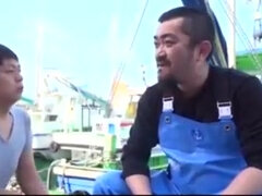 Fisherman Shows Knob Fucks Japanese Babe In Boat Trip