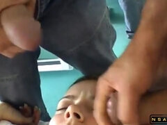 18 jaar, Enthousiasteling, Bruinharig, Sperma shot, Hardcore, Huisgemaakt, Slapen, Tiener