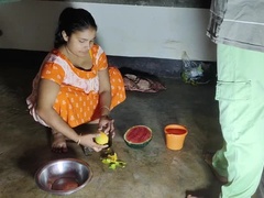 Hot Village Bhabhi Kitchen Sex with Stranger - Desi Homemade XXX