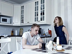 Blonde, Sucer une bite, Exam, Hard, Mère que j'aimerais baiser, Russe, Étudiant, Professeur