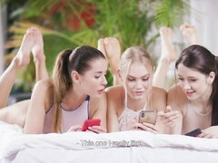 69 negenenzestig, Blond, Groep, Lesbisch, Likken, Masturbatie, Kut duiken, Geschoren