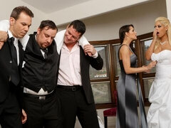 Anal, Verga grande, Tetas grandes, Rubia, Mamada, Estilo perrito, Madres para coger, Boda