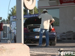 Buiten, Roodharige vrouw