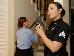 Blasen, Hundestellung, Handjob, Rotschopf, Jungendliche (18+), Flotter dreier, Titten, Uniform