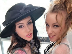 Arsch, Blondine, Doppelpenetration, Handjob, Hardcore, Orgie, Tätowierung, Jungendliche (18+)