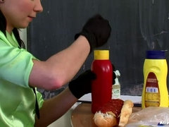 Eten, Latex, Natuurlijke tieten, Olie, Panty, Kort haar, Nat, Worstelen