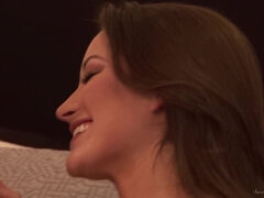 Brunette brune, Mature, Petite femme