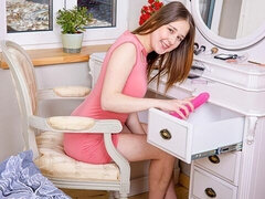 Culo grande, Morena, Tetona, Penetracion con dedos, Coño, Estriptis, Adolescente, Mojado