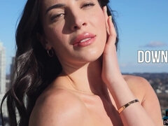 Morena, Griego, Lencería, Madres para coger, Mamá, Desnudo, Solo, Medias largas