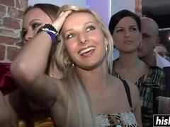 Grote lul, Grote mammen, Bruinharig, Groep, Interraciaal, Moeder, Feest, Roodharige vrouw