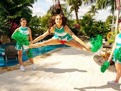 Cul, Blonde, Sucer une bite, Orgie, Pov, Jupe, Adolescente, Uniforme