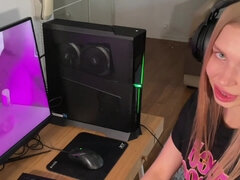 Amateur, Sucer une bite, Attrapée, Petite amie, Fait maison, Pov, Adolescente, Webcam