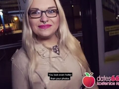 Leie, Blondine, Spermaladung, Aufs gesicht abspritzen, Deutsch, Brille, Hd, Im freien