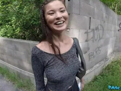 Amateur, Mamada, Corridas, Estilo perrito, Pajear, Al aire libre, Pov, Público
