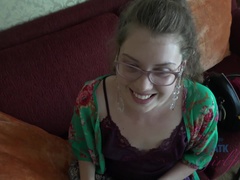 Enthousiasteling, Badkamer, Pijpbeurt, Bruinharig, Flashing, Vriendin, Buiten, Slipje