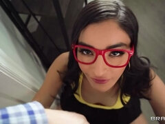 Beso negro, Garganta profunda, Fetiche, Penetracion con puños, Masturbacion con pies, Abierta, Falda, Nalgadas