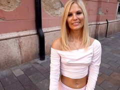 Grote lul, Blond, Pijpbeurt, Hongaars, Tieten likken