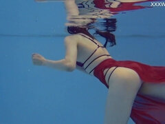 Ex novia, Novia, Hd, Piscina, Público, Ruso, Tetas, Bajo el agua