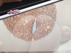 Grosser arsch, Blondine, Braunhaarige, Dildo, Lecken, Natürlichen titten, Tätowierung, Flotter dreier