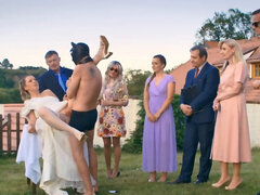 Culo grande, Verga grande, Tetas grandes, Rubia, Sexo duro, Fiesta, Afeitado, Boda