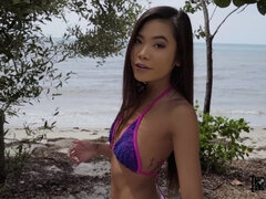 Любители, Азиатки, Жопа, Пляж, Минет, Натуральные сиськи, Крошечные, Киски