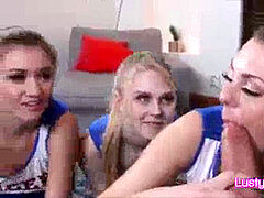 Amateur, Mamada, Animadora, Cuadrupleta, Fiesta, Pov, Adolescente, Uniforme