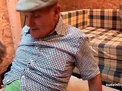 Enthousiasteling, Sperma shot, Sperma in gezicht, Rijpe anaal, Man man vrouw, Moeder, Mager, Trio