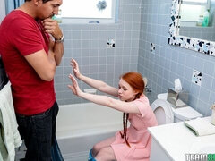 Dormitorio, Mamada, Estilo perrito, Muñeca, Tetas naturales, Pelirrojo, Adolescente, Tetas