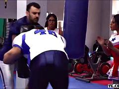 Grote kont, Grote mammen, Pijpbeurt, Pompom meid, Groep, Tieten likken