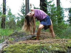 Shaggy girl jacking off in nature