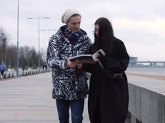 18 jaar, Pijpbeurt, Bruinharig, Sperma shot, Sperma in gezicht, Kokhalzen, Natuurlijke tieten, Russisch