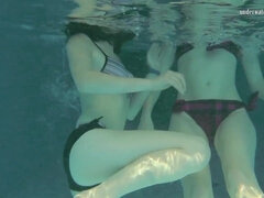 Cul, Fétiche, Petite amie, Lesbienne, Public, Russe, Serré, Sous marin