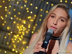Anal, Cul à la bouche, Blonde, Bottes, Huilée, Chatte, Nénés, Jouets