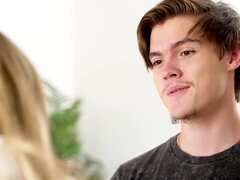 Stellung 69, Grosse titten, Bisexuell, Aufs gesicht abspritzen, Hardcore, Lecken, Reif, Rasiert