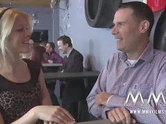 茶髪の, 手コキする, 下着, ナイロン