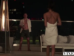 Hondjeshouding, Handbeurt, Hardcore, Zoenen, Rijden, Ruw, Zuigen, Tatoeage