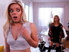 お尻, ブロンド, フェラチオ, 手コキする, ハメ撮り, オマンコ, ストリッピング, ティーン