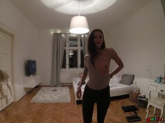 69, Tchèque, Petite amie, Gym, Lesbienne, Léchez, Masturbation, Nénés